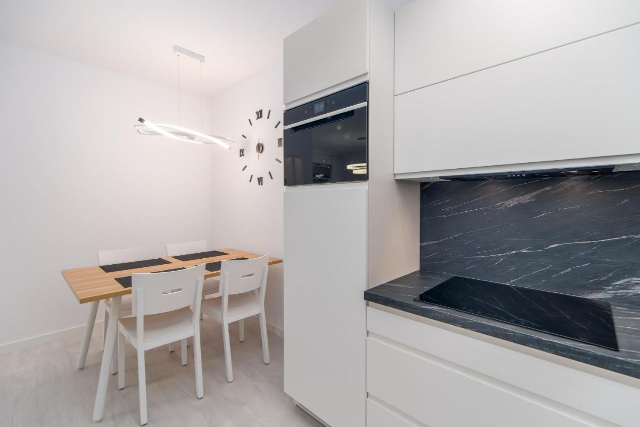 Faro Apartamenty Nadmorskie Tarasy Spa Przy Latarni I Molo Baseny, Sauny, Fitness I Parking W Cenie Kolobrzeg Bagian luar foto